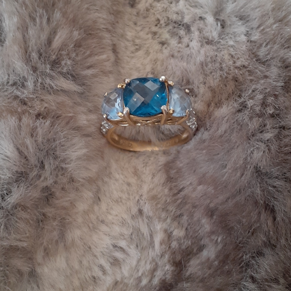 3 Stone Colored Ring 7
